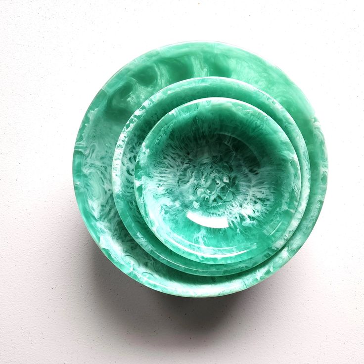 Resin Bowl Serving Accessory Into a Statement Piece Of Style And Refinement.