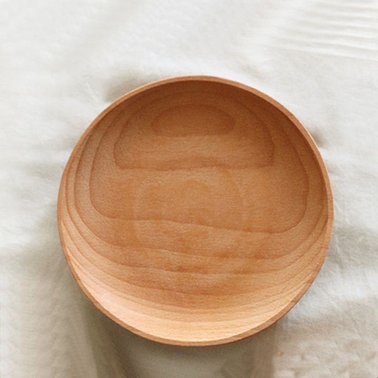 Wooden Serving Plates Perfect For Everyday Use Or Special Occasions.