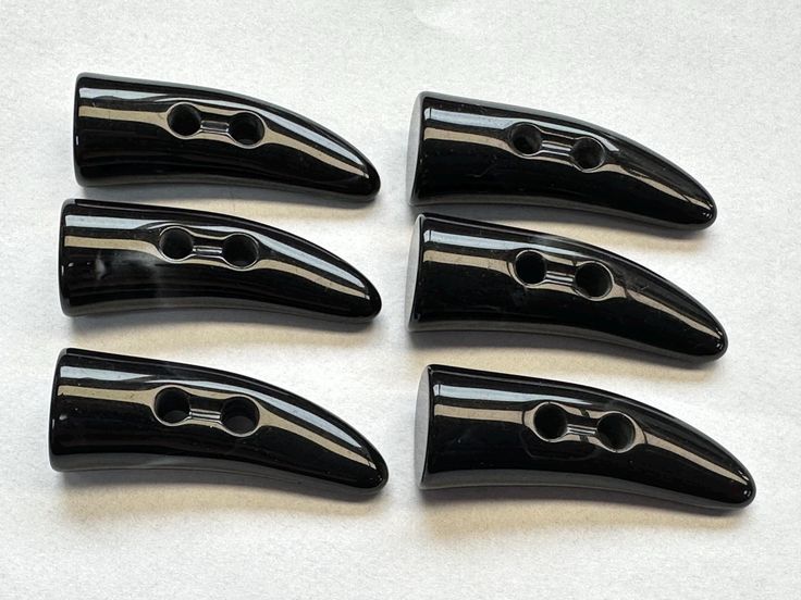 Horn Toggle Buttons Classic Toggle Style With Smooth Finish And Unique Patterns