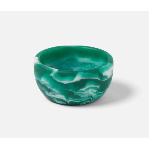 Resin Bowl Serving Accessory Into a Statement Piece Of Style And Refinement.