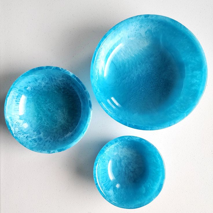 Resin Bowl Serving Accessory Into a Statement Piece Of Style And Refinement.