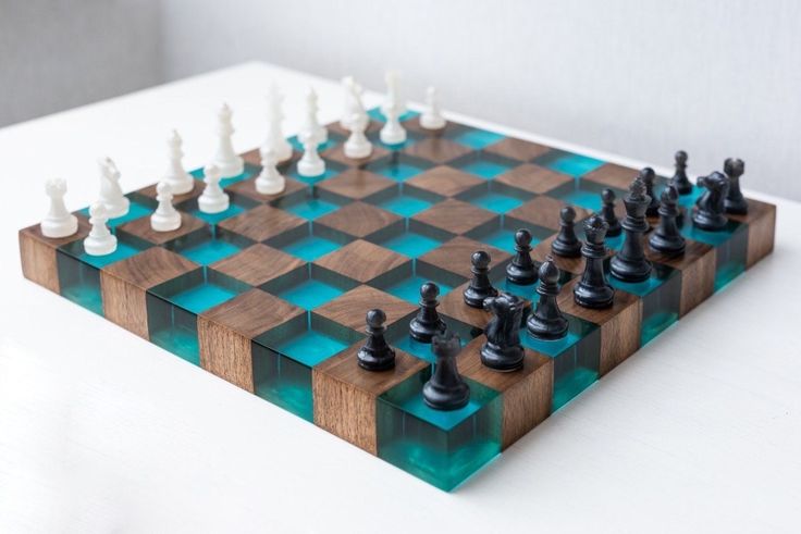 Resin Chess Set Made From High-Quality Urable Resin