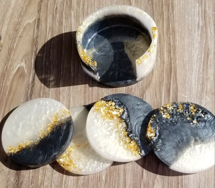 Resin Coasters Crafted From High-Quality Natural