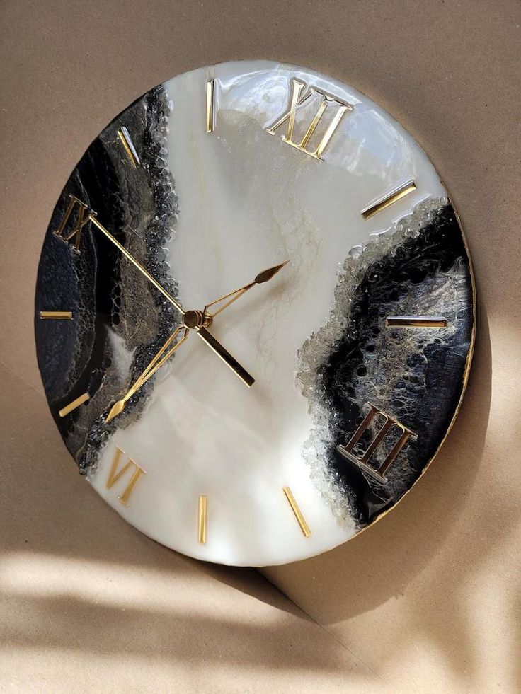 Wooden And Resin Clock With Colorful Resin Patterns