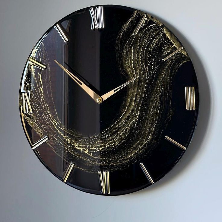 Wooden And Resin Clock With Colorful Resin Patterns