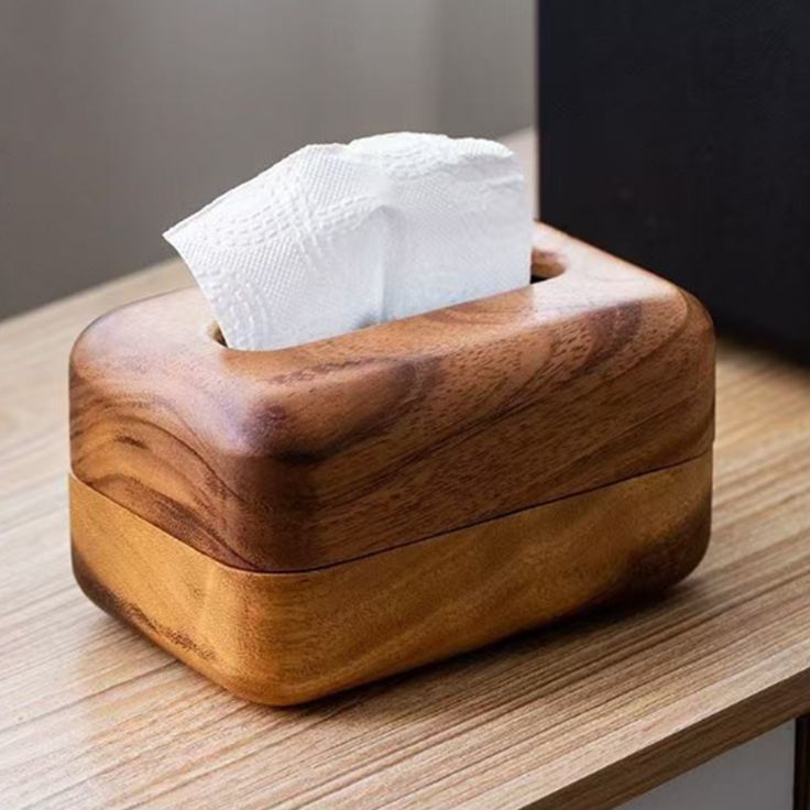 Wooden Tissue Holder Natural material