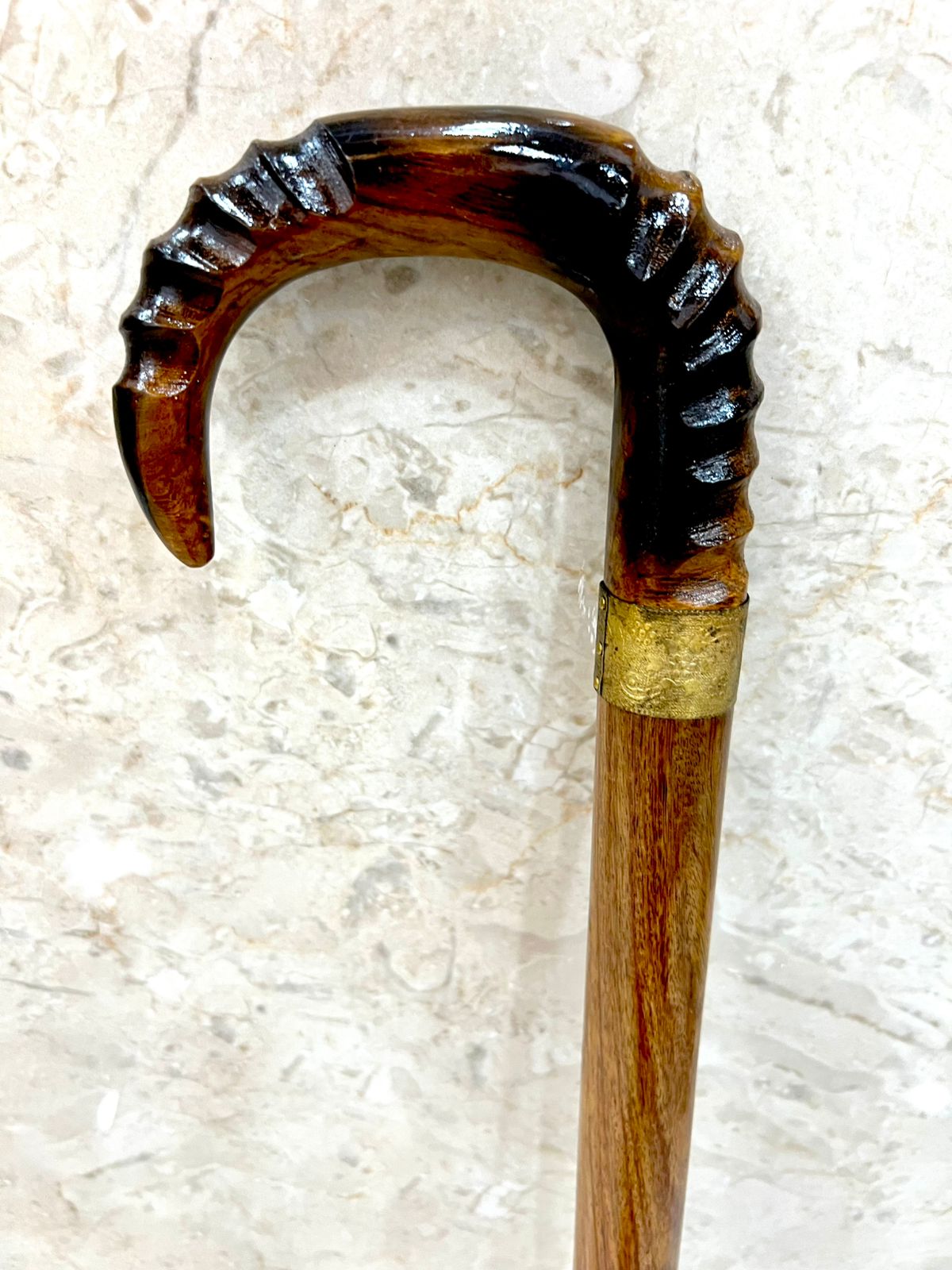 Wooden Walking Stick Carving Look Smooth Comfortable Grip For Extended Use