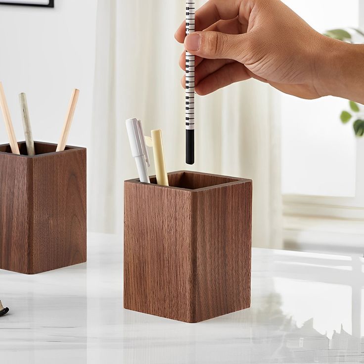 Wooden Pen Stylish Holder Professionals Best Quality